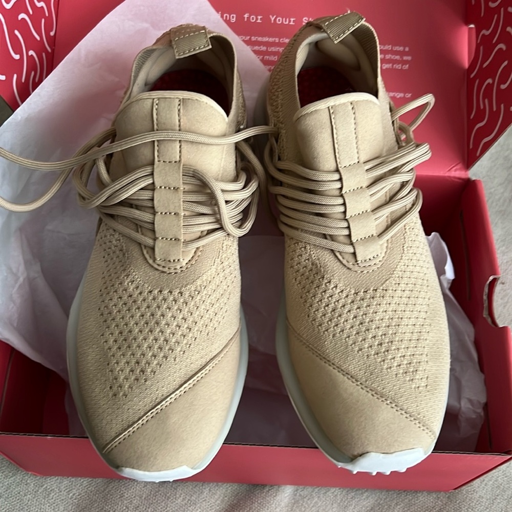 NIB- LANE-EIGHT HIIT Trainers W AE1043